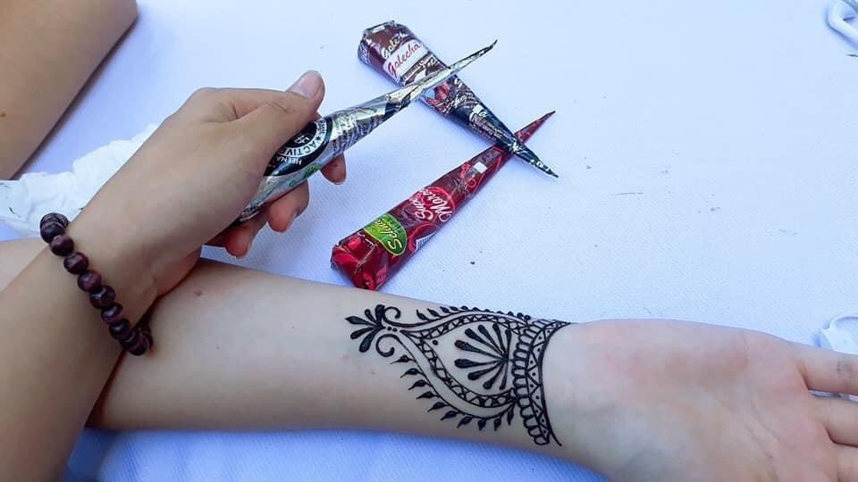 Bói bài Tarot, vẽ henna miễn phí Halloween Helio Đà Nẵng